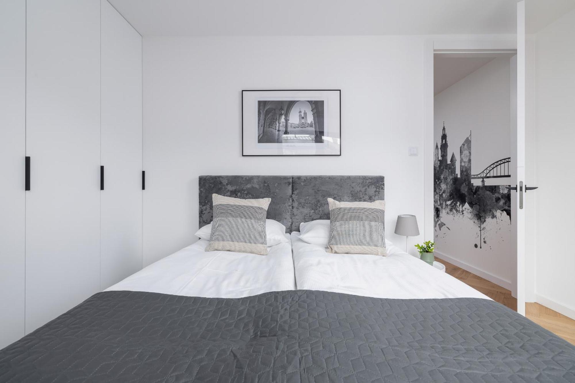 Lux Apartments Kosciuszki 39 With Parking By Renters Prestige Cracovia Exterior foto