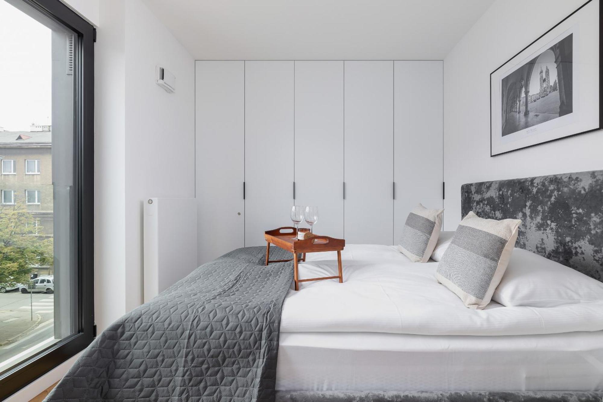 Lux Apartments Kosciuszki 39 With Parking By Renters Prestige Cracovia Exterior foto